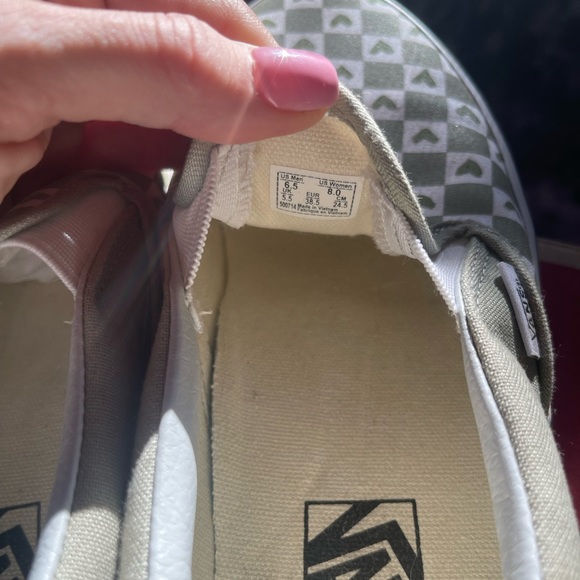 Sage green VANS with hearts 💚💚💚 - Picture 4 of 10